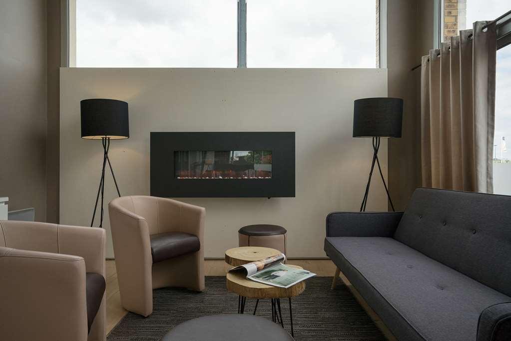 Contact Solana, Mendesfrance 3* Niort