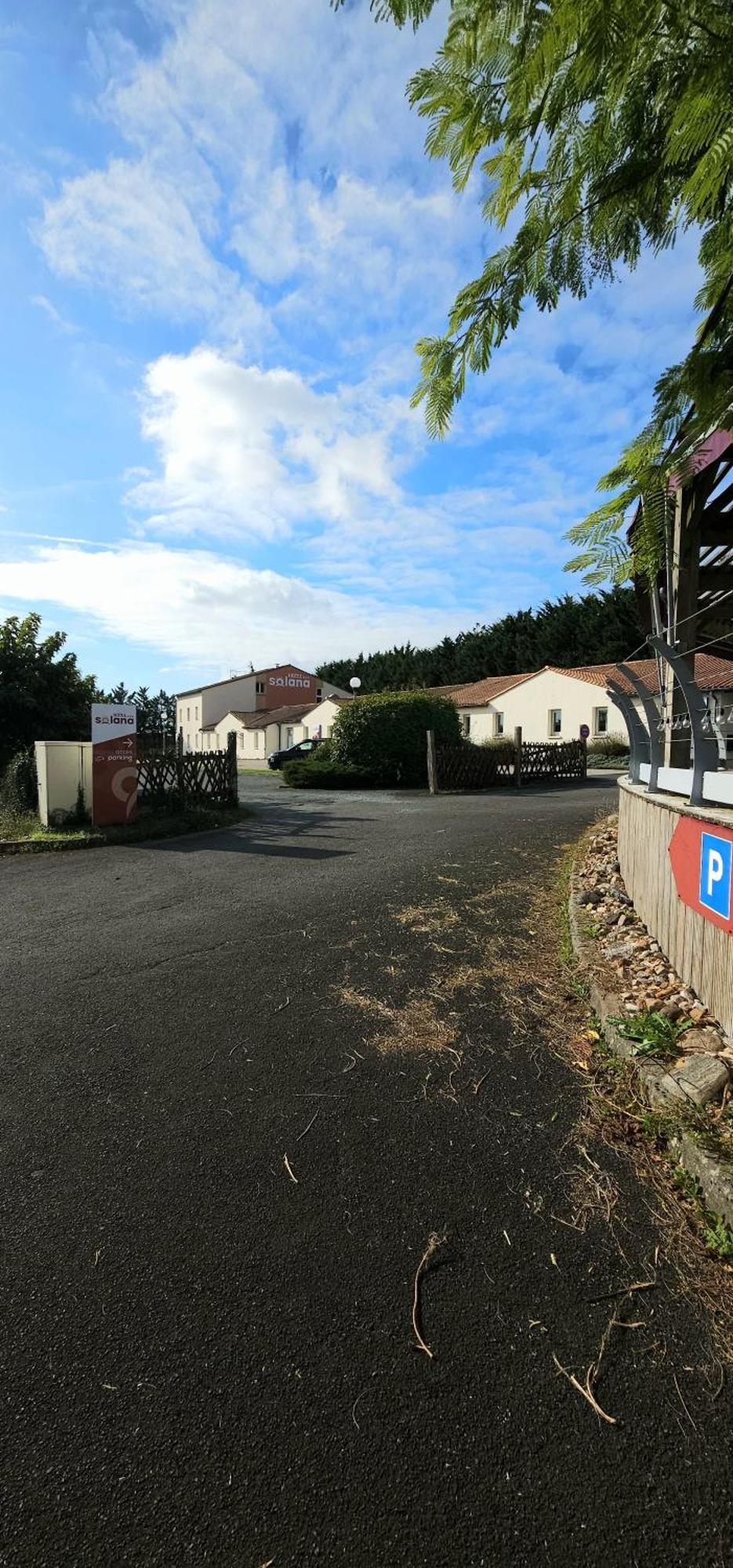 Hotel The Originals City, Solana, Est Niort