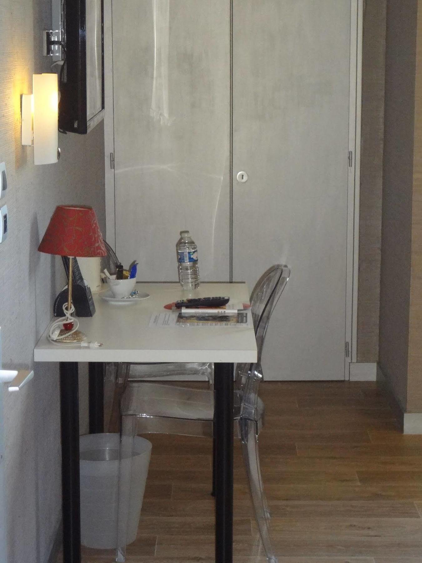 Contact Solana, Mendesfrance 3* Niort