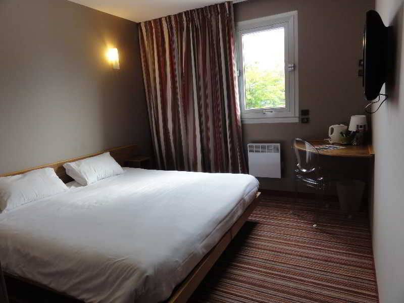 Hotel Contact Solana, Mendesfrance 3*